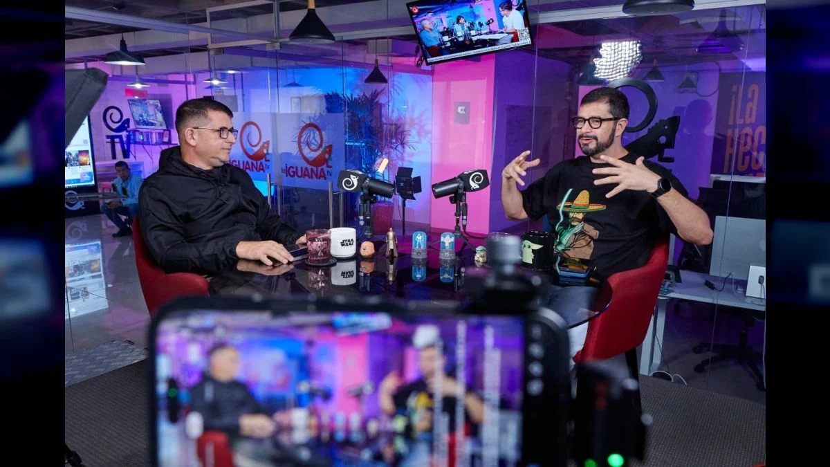 Entrevista al presidente de Corpoelec en un estudio de televisión
