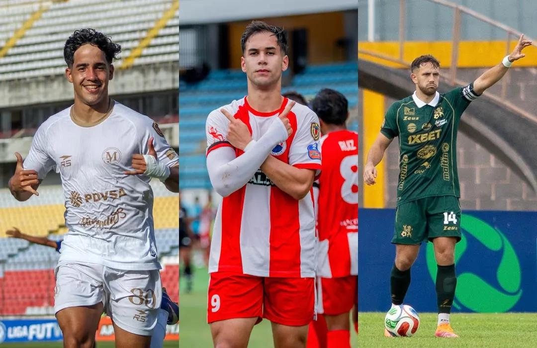 Montaje de tres futbolistas en estadios: uno de camiseta blanca, otro de camiseta a rayas rojas y blancas, y otro de verde con la mano en alto