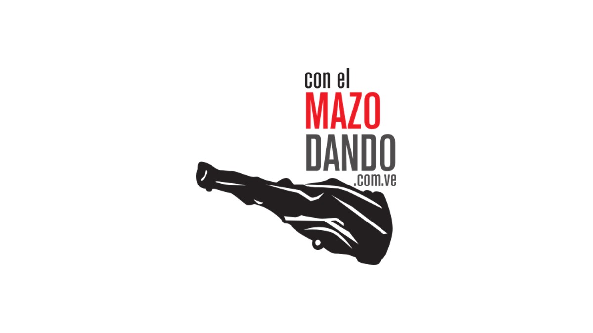 Logotipo de Con el Mazo Dando